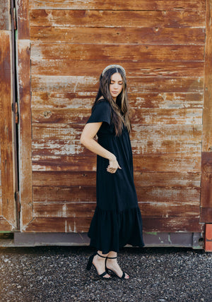 Kendall modest midi dress in black